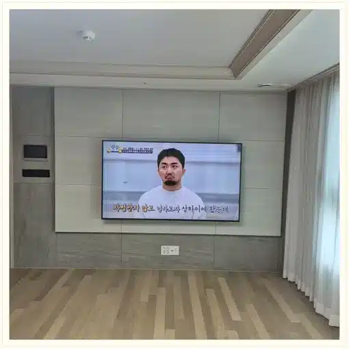 은평 TV 거치대 및 주변 공간 참고용 거실 사진 3