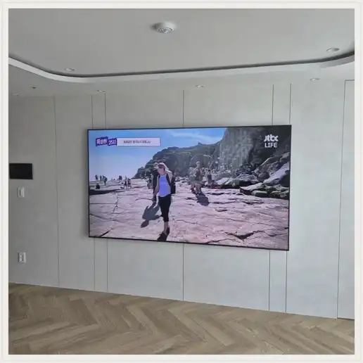 구로 TV 거치대 및 주변 공간 참고용 거실 사진 3