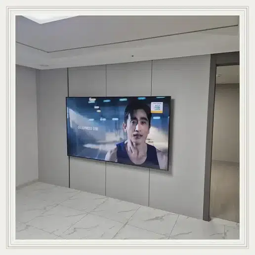 수원 벽걸이TV 설치 방법 참고용 TV 거실 사진 2